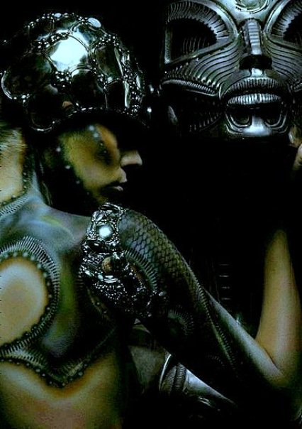 Arbeiten von H.R. Giger & Michael Uhlig | Fotograf: Emil J. Bilinski